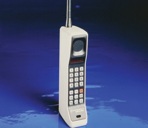Imagens de telemóveis antigos - Motorola DynaTAC 8000X