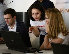 Datakind_DataDive_2013_01.jpg