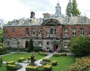 Dundee_University_290x230.jpeg