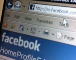 Facebook Suspends Photo Tagging Tool in Europe