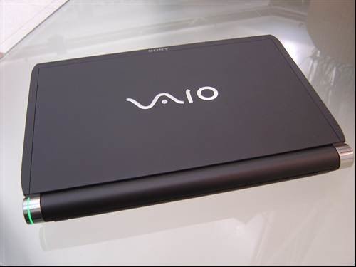 The Sony Vaio Tt Carbon Fibre Matt Finish Photos Sony S Sleek And