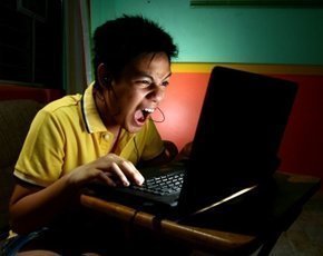 online-gaming-teen-290px.jpg