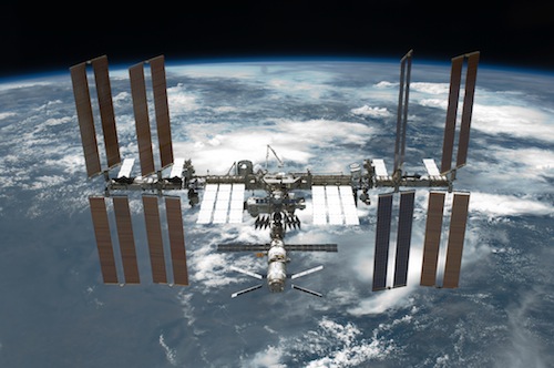 STS-134_International_Space_Station_after_undocking.jpg