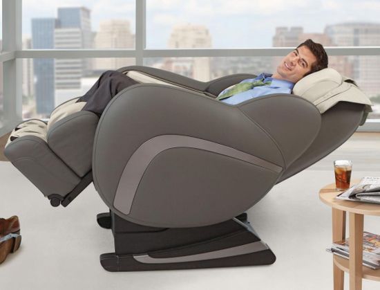 Osim Uastro Zero-Gravity Full-Body Massage Chair.jpg