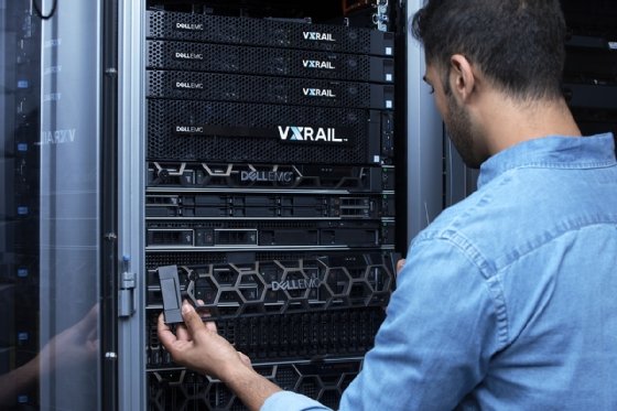 Server Room Monitoring & Data Center Recommended Standards & Best Practices