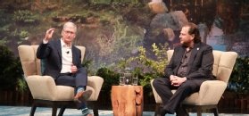 Abbildung 1: Marc Benioff, Co-CEO von Salesforce, und Tim Cook, CEO von Apple, sprachen auf der Dreamforce über die strategische Partnerschaften der beiden Konzerne.