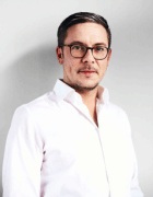 Philippe Strübbe, Nomios