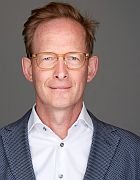 Tobias Regenfuß, Accenture