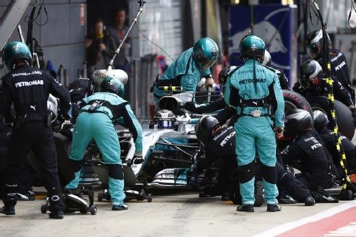 Formula 1: Mercedes team turns to big data in quest for victory in ...