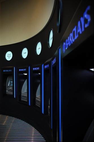 Atms At Hi Tech Barclays Bank In Piccadilly Photos Barclays Hi