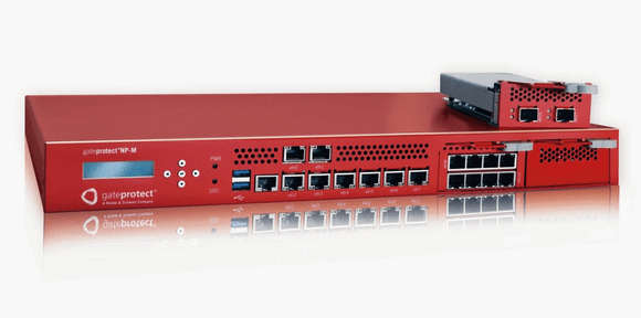gateprotect Network Protector M mit Erweiterungsmodul.
