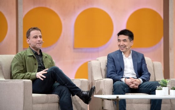Photo de Stewart Butterfield et Eric Yuan