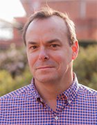 Derek Gominger headshot