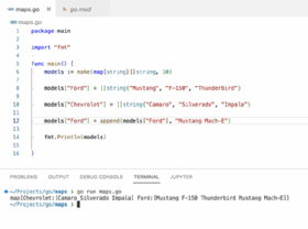 The screenshot shows the code and output for a Go program that appends a string to an existing key's value.