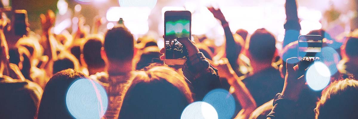 EE accelerates UK 5G+ roll-out and teams with Meta to boost mobile video
