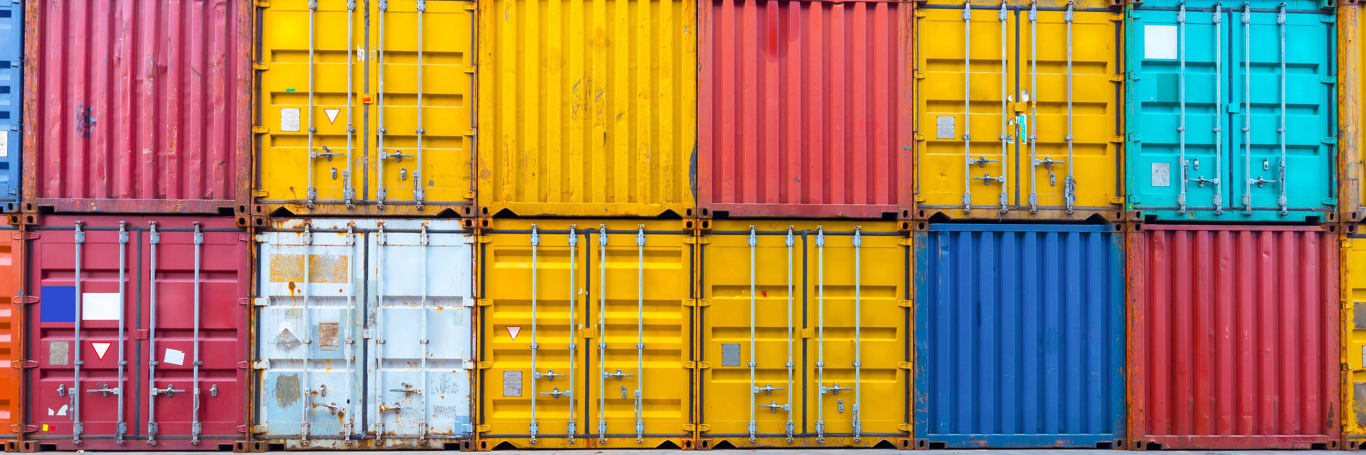  Containers